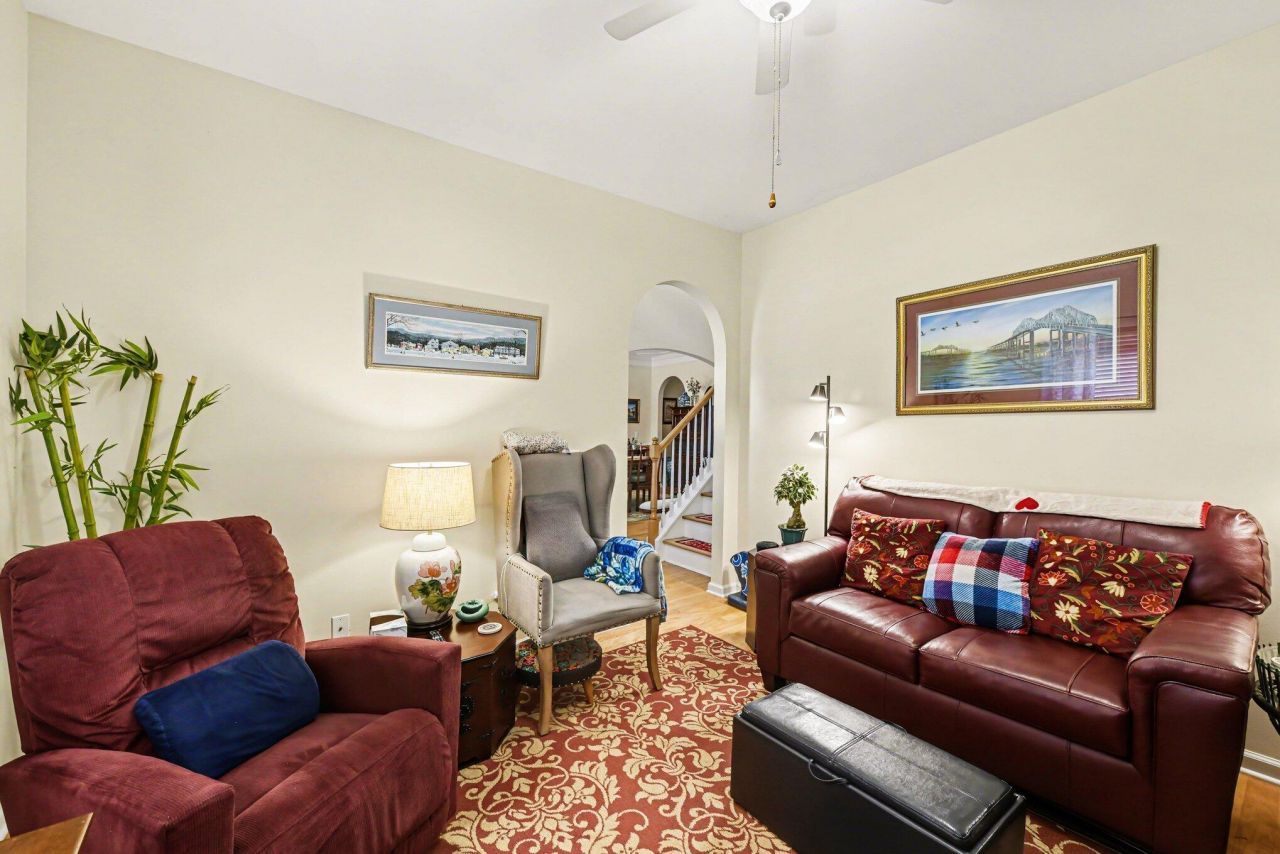 3005 Beauregard Court Photo 17