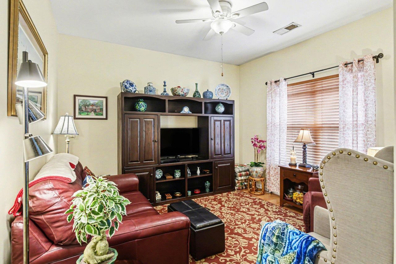 3005 Beauregard Court Photo 18