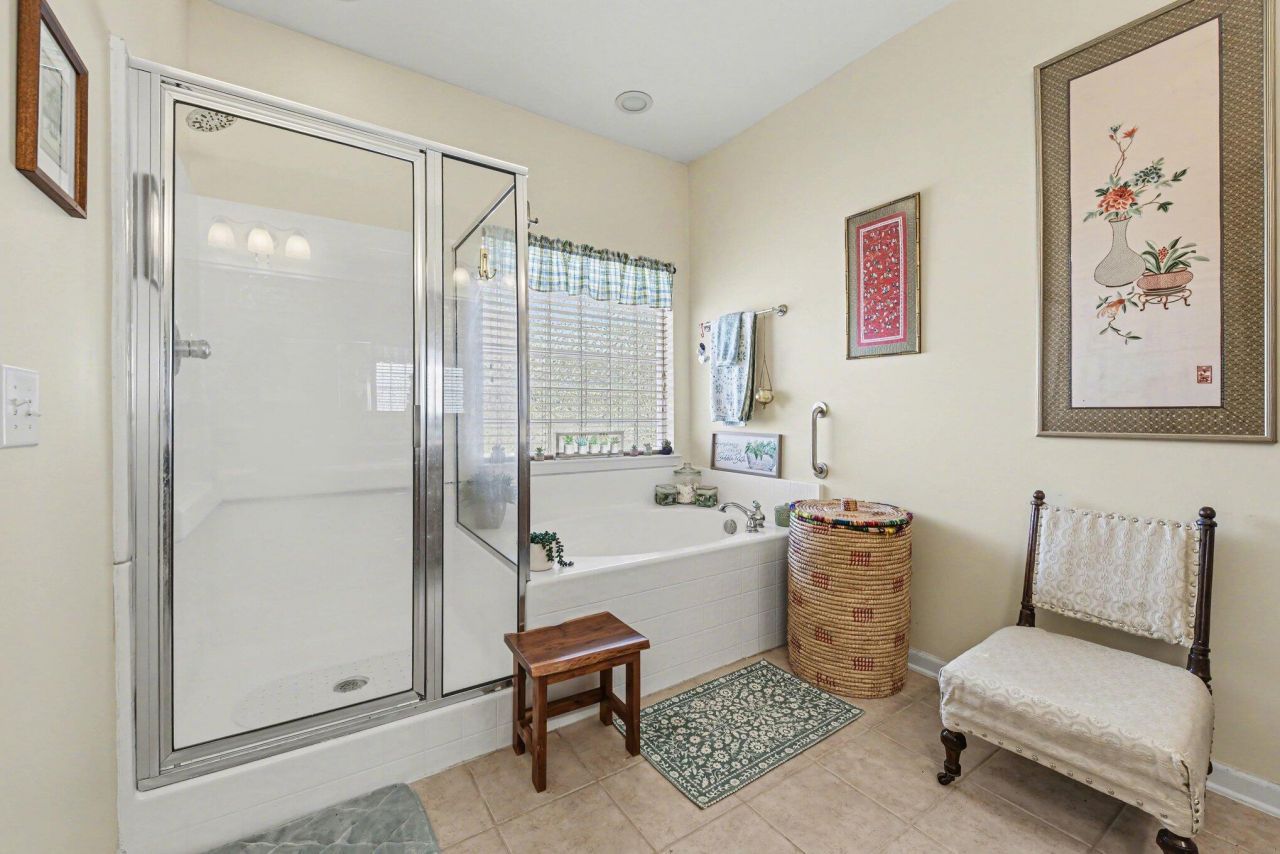 3005 Beauregard Court Photo 25