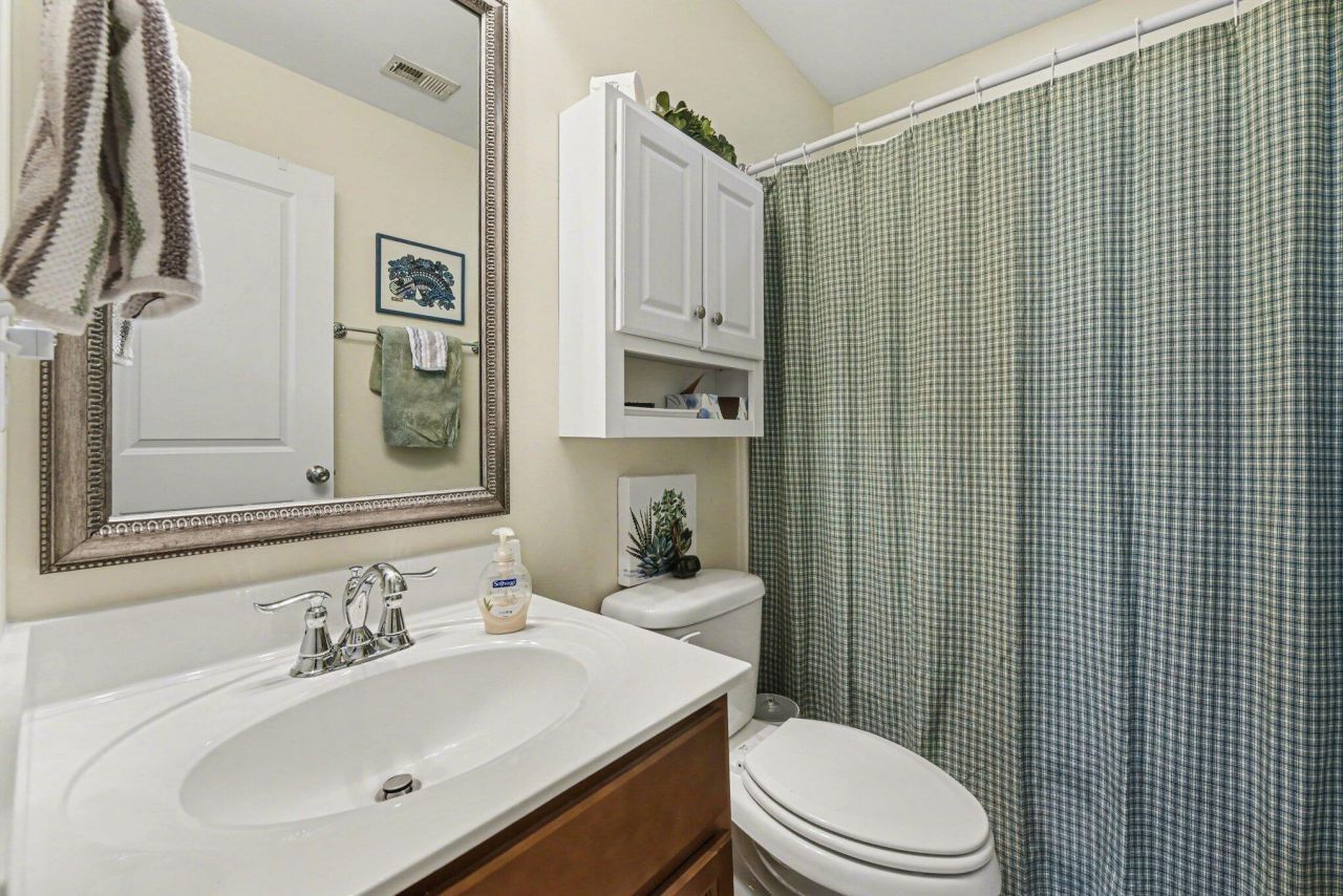 3005 Beauregard Court Photo 37