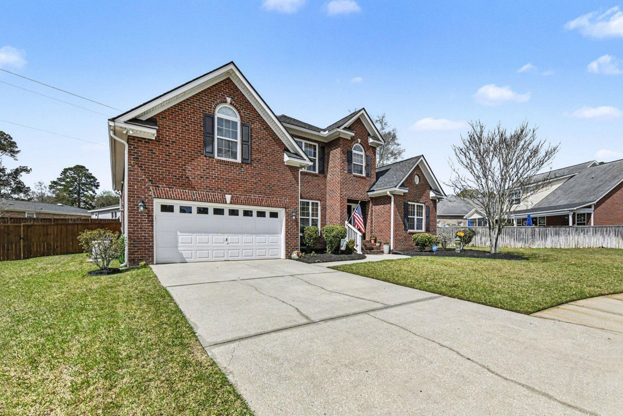 3005 Beauregard Court Photo 4