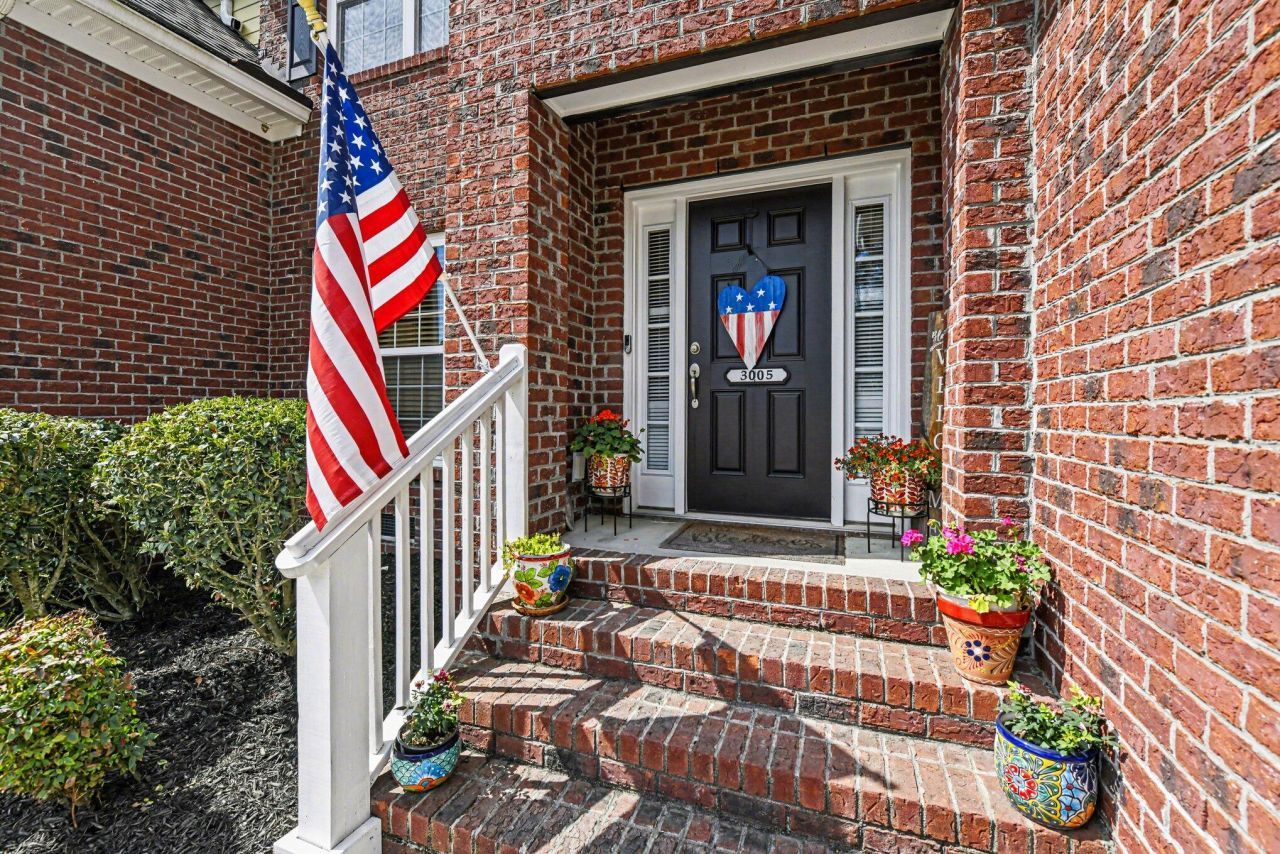 3005 Beauregard Court Photo 5