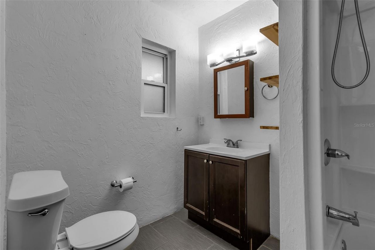 1008 16th Avenue W, Bradenton, FL 34205 Photo