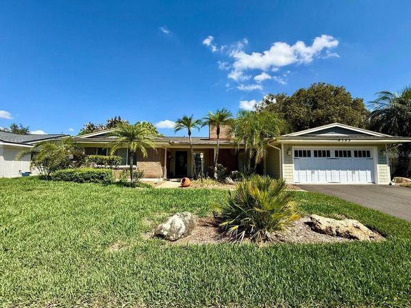 3103 COCOS ROAD , TAMPA, FL 33618