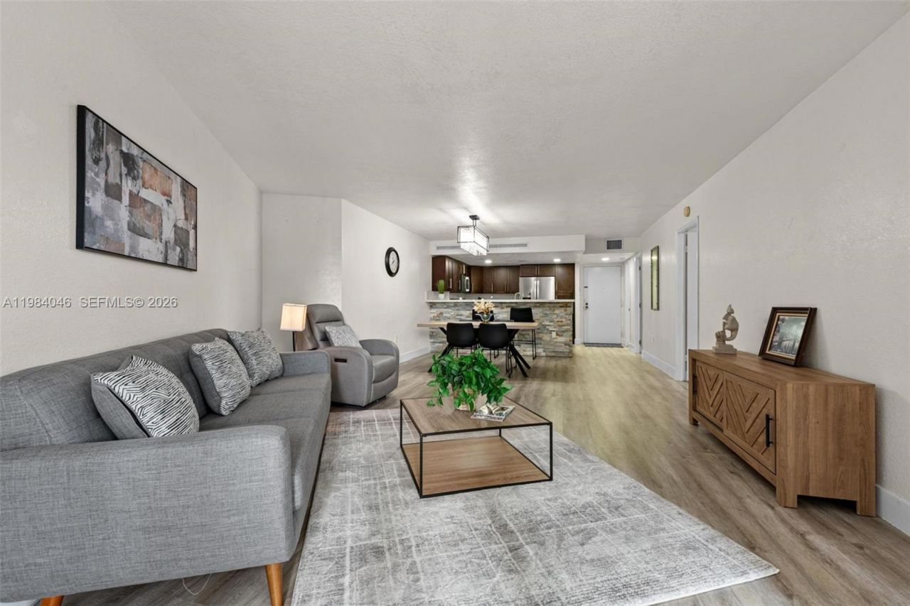 10852 N Kendall Dr , Unit 317, Miami, FL 33176 Photo