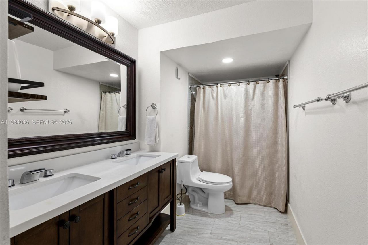 10852 N Kendall Dr , Unit 317, Miami, FL 33176 Photo