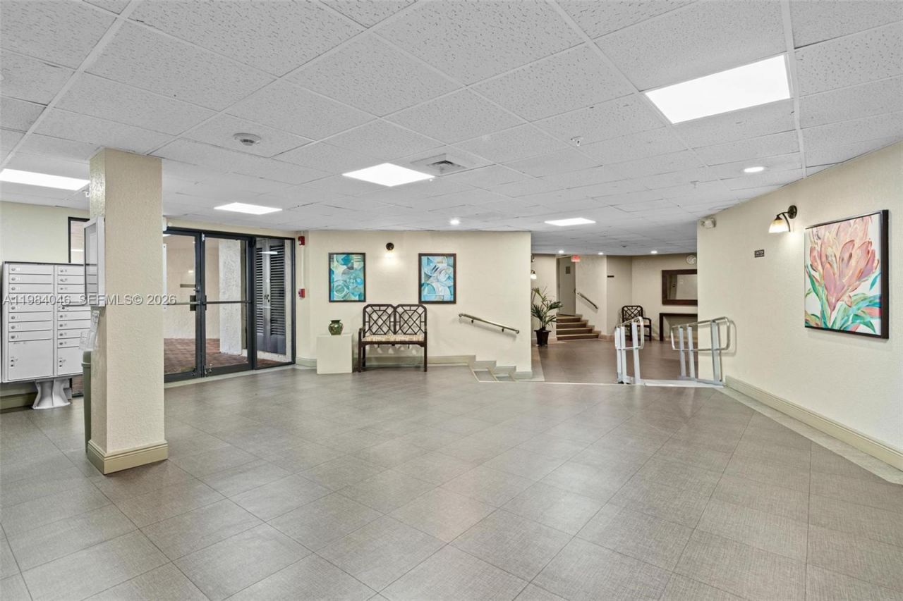 10852 N Kendall Dr , Unit 317, Miami, FL 33176 Photo