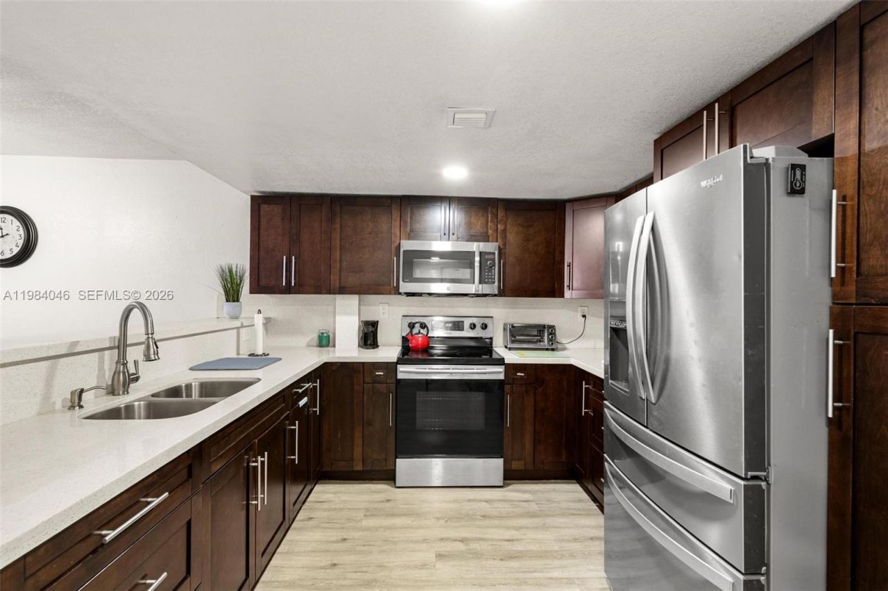 10852 N Kendall Dr , Unit 317, Miami, FL 33176 Photo