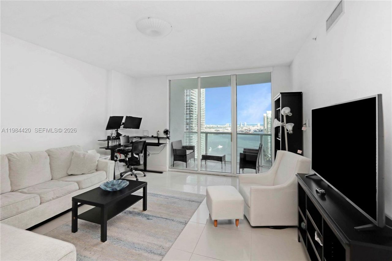31 SE 5th St, Unit 3916, Miami, FL 33131 Photo