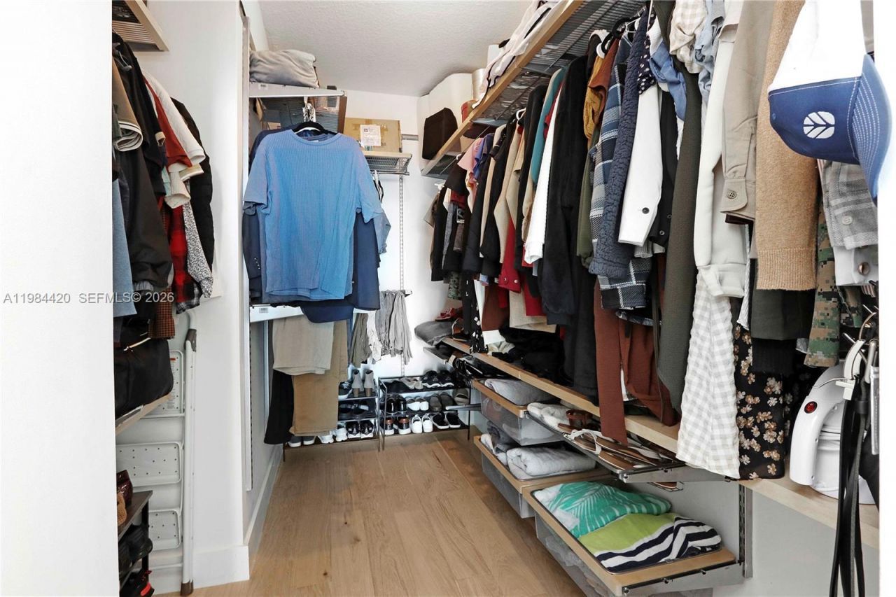 31 SE 5th St, Unit 3916, Miami, FL 33131 Photo