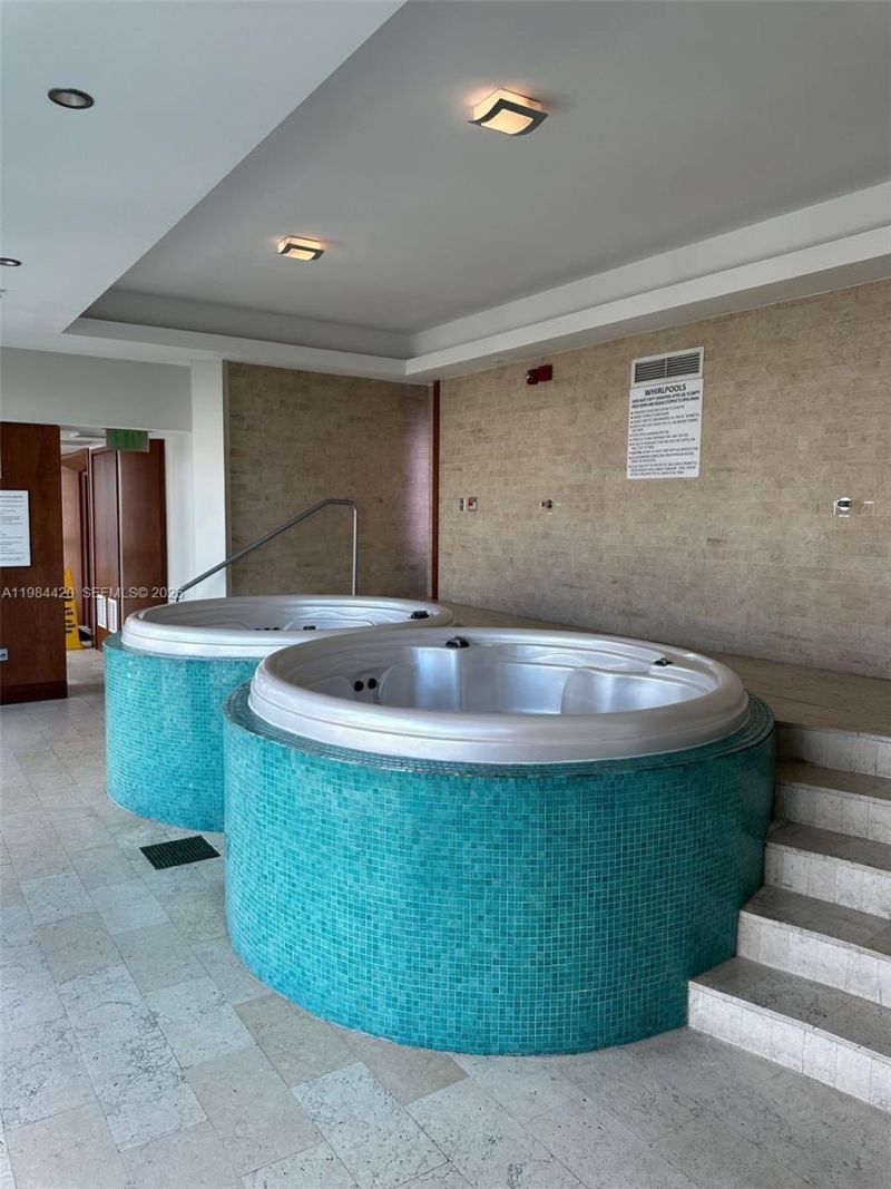 31 SE 5th St, Unit 3916, Miami, FL 33131 Photo