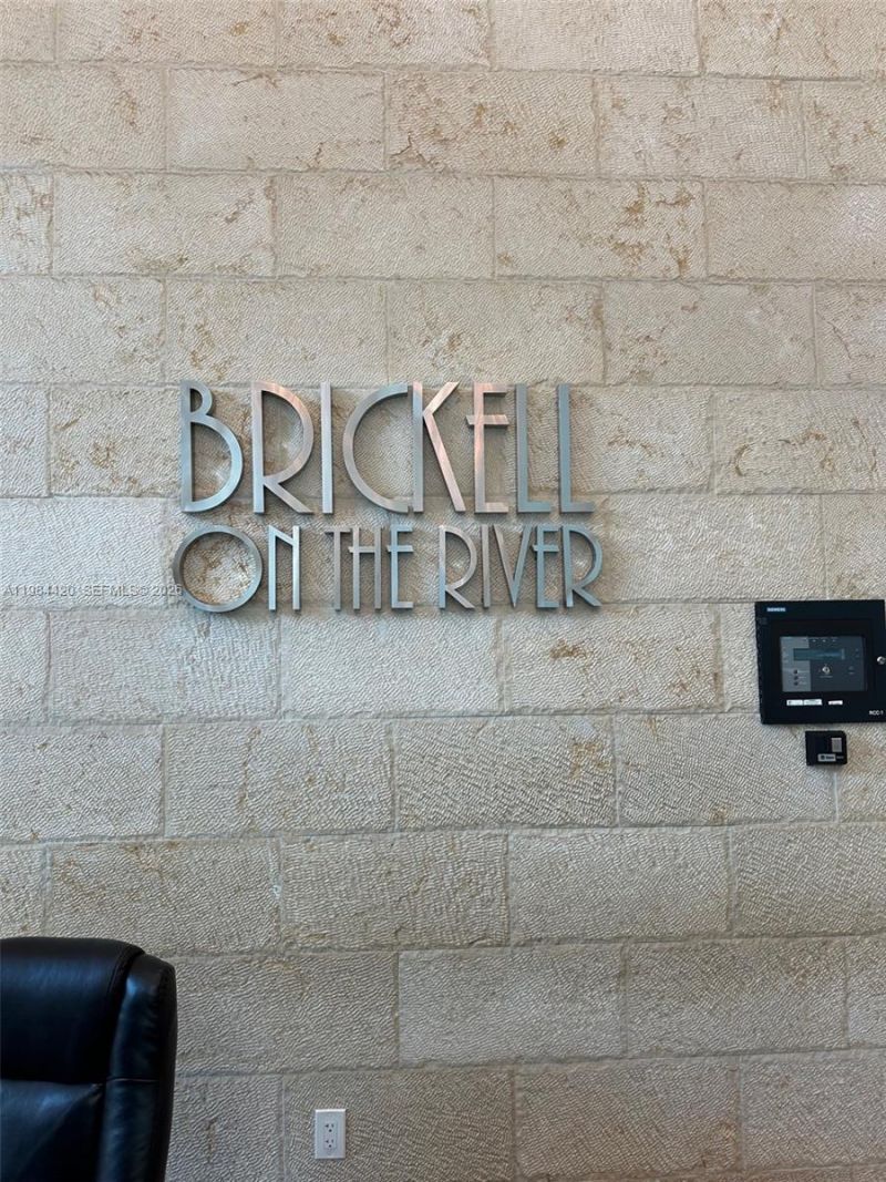 31 SE 5th St, Unit 3916, Miami, FL 33131 Photo