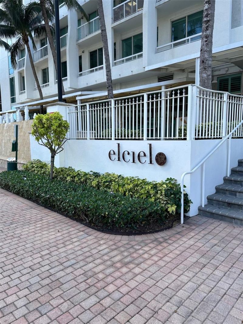 31 SE 5th St, Unit 3916, Miami, FL 33131 Photo