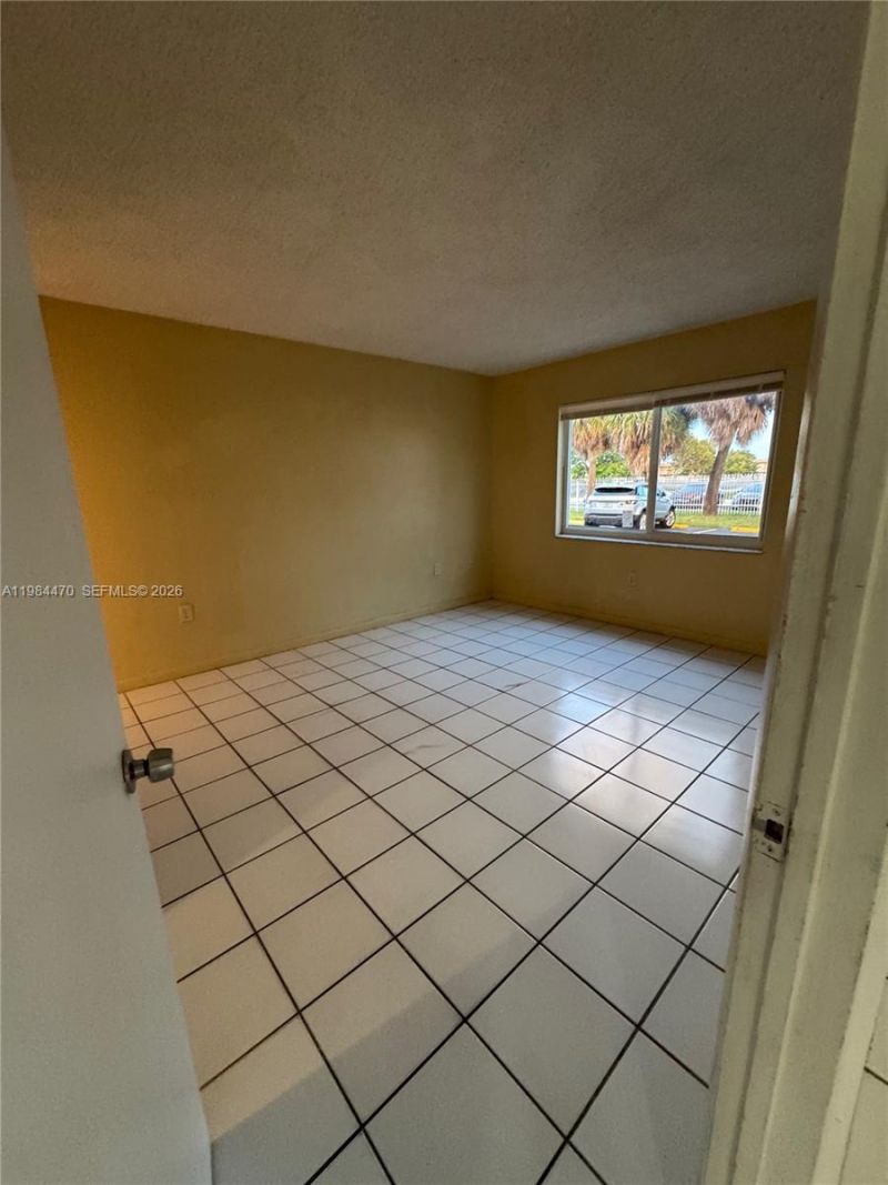 505 NW 177th St , Unit 103, Miami Gardens, FL 33169 Photo