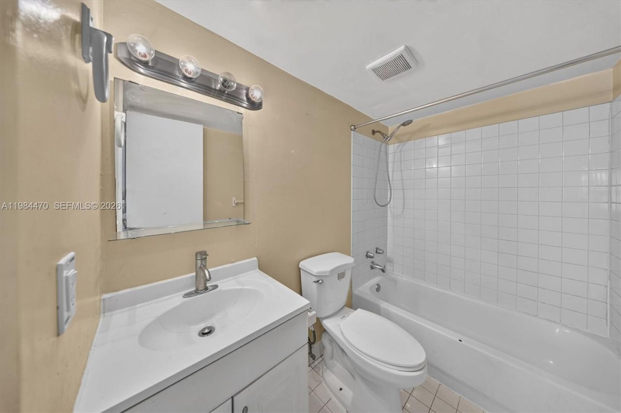 505 NW 177th St, Unit 103, Miami Gardens, FL 33169 Photo