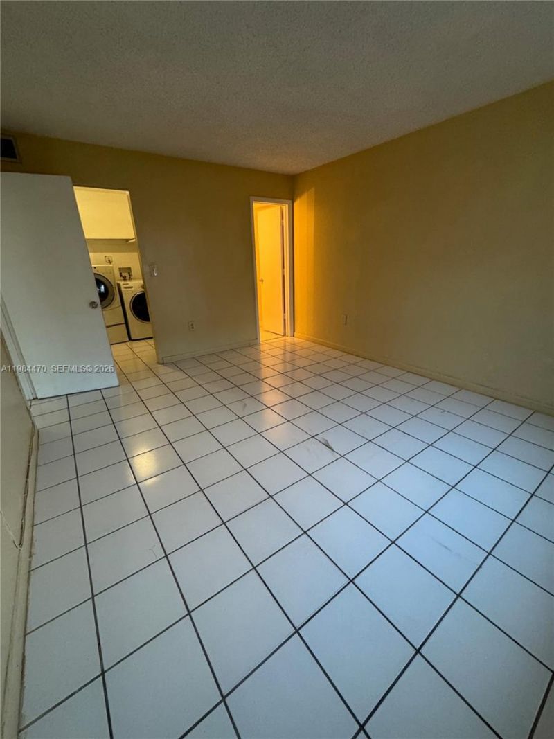 505 NW 177th St , Unit 103, Miami Gardens, FL 33169 Photo