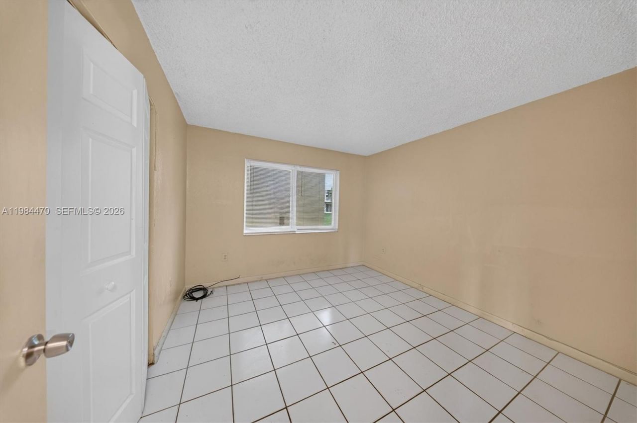 505 NW 177th St, Unit 103, Miami Gardens, FL 33169 Photo