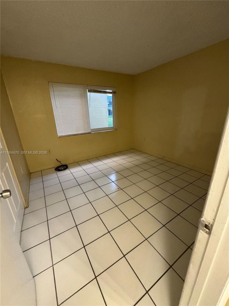 505 NW 177th St , Unit 103, Miami Gardens, FL 33169 Photo
