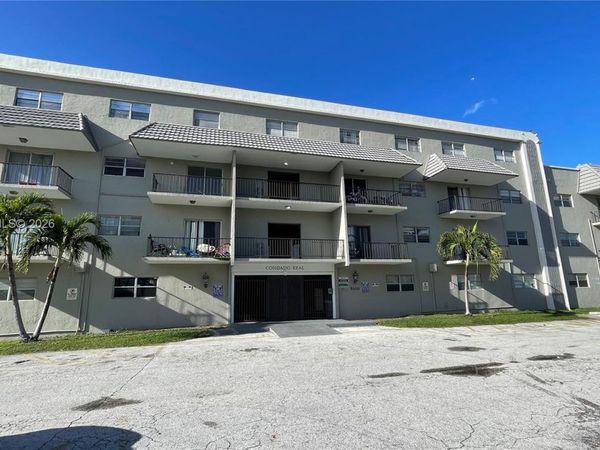 5100 SW 41st St, Unit 226, Pembroke Park, FL 33023