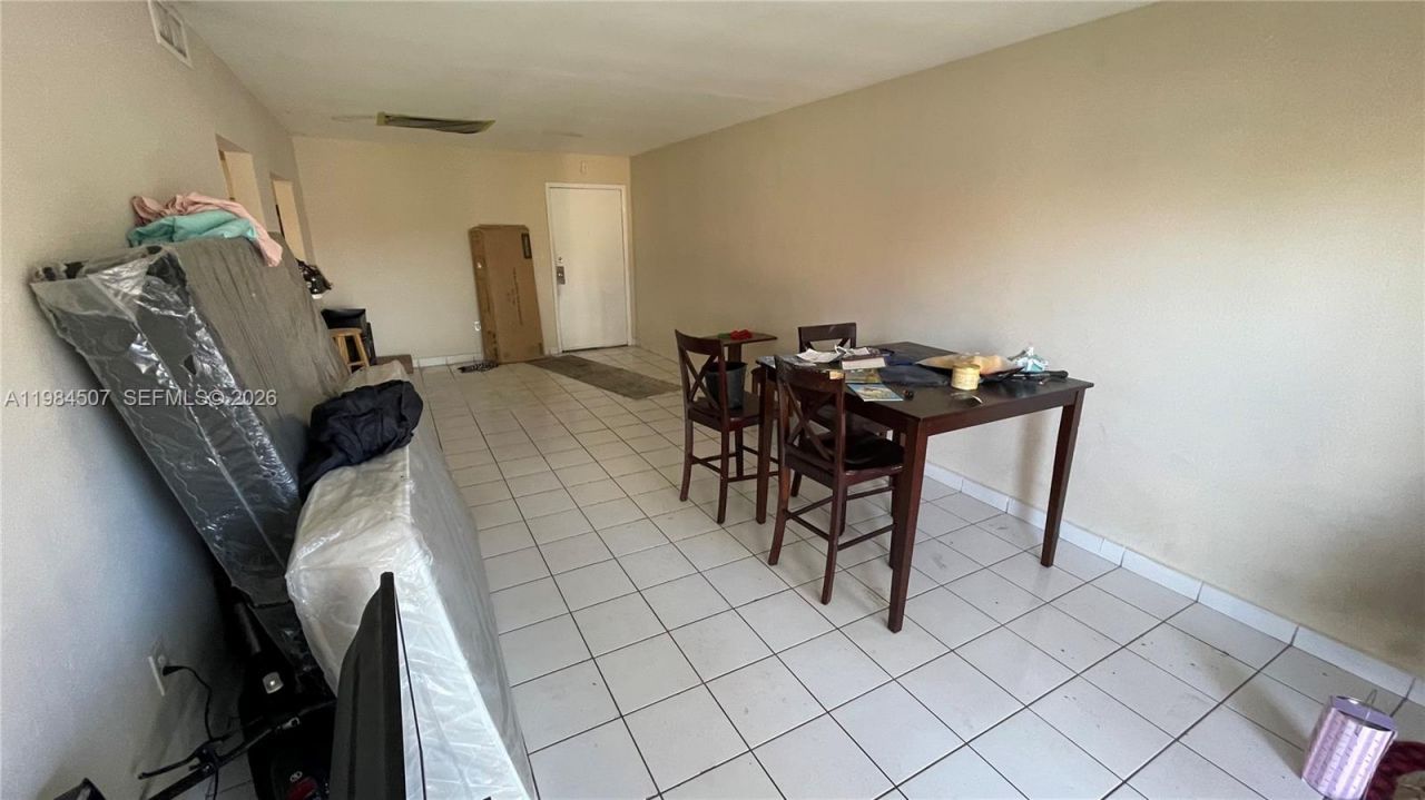 5100 SW 41st St, Unit 226, Pembroke Park, FL 33023 Photo