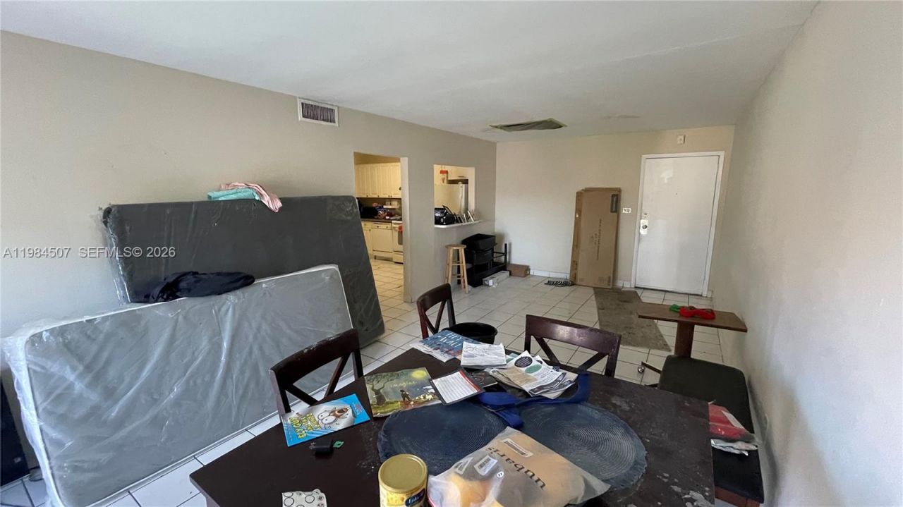 5100 SW 41st St, Unit 226, Pembroke Park, FL 33023 Photo