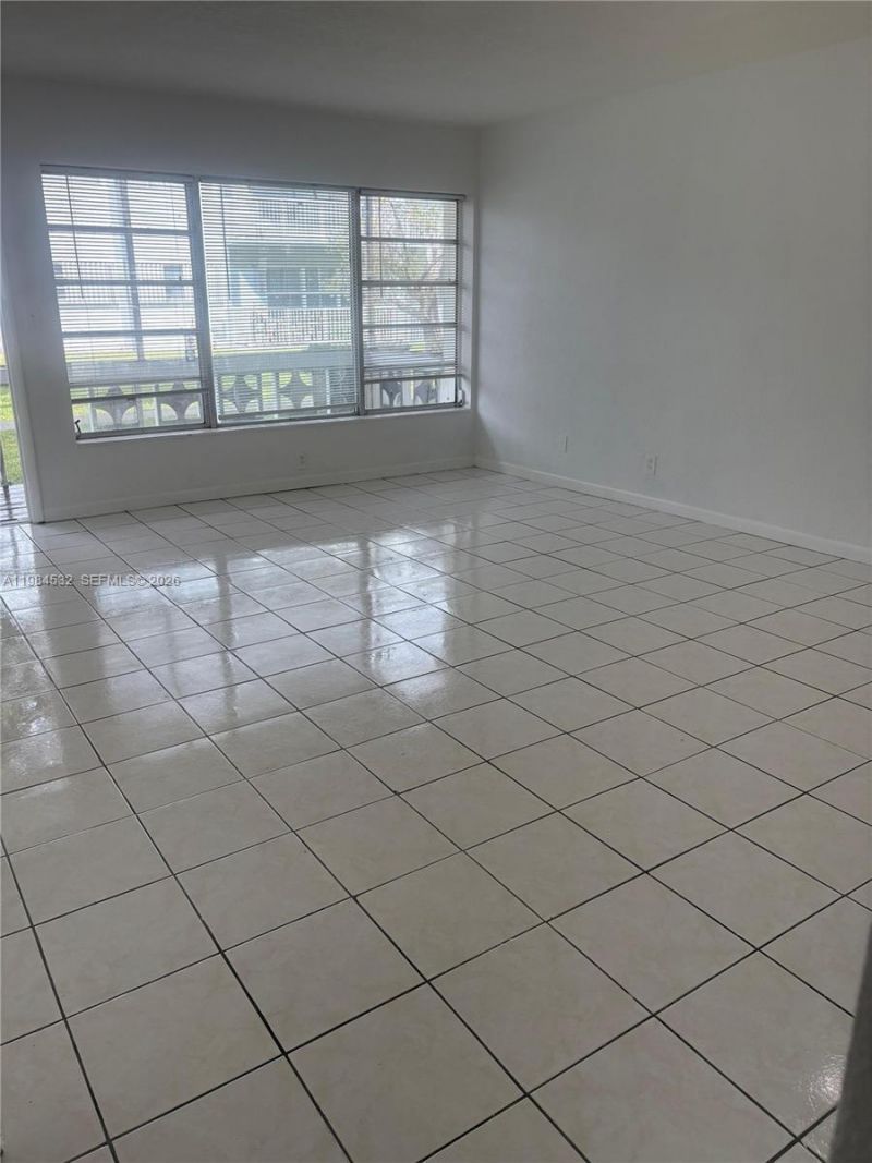 16701 NE 14th Ave , Unit 101, Miami, FL 33162 Photo