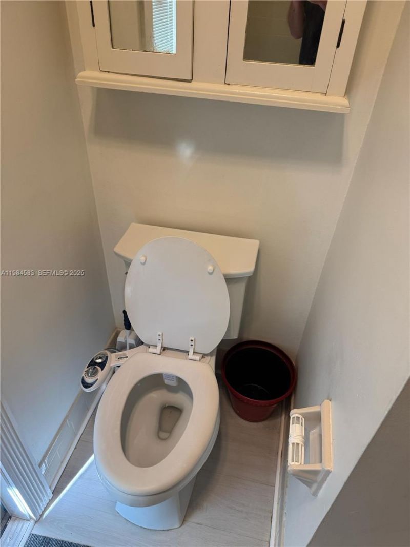 5170 SW 18th Ct , Unit Rear, Plantation, FL 33317 Photo