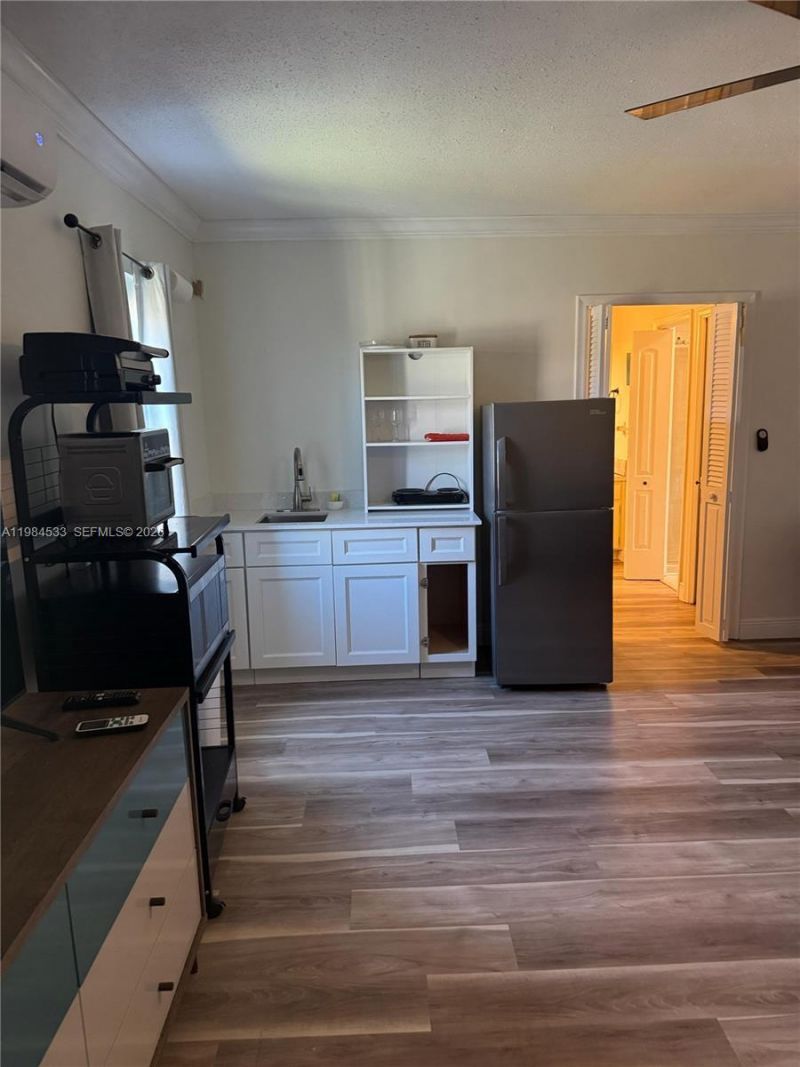 5170 SW 18th Ct , Unit Rear, Plantation, FL 33317 Photo