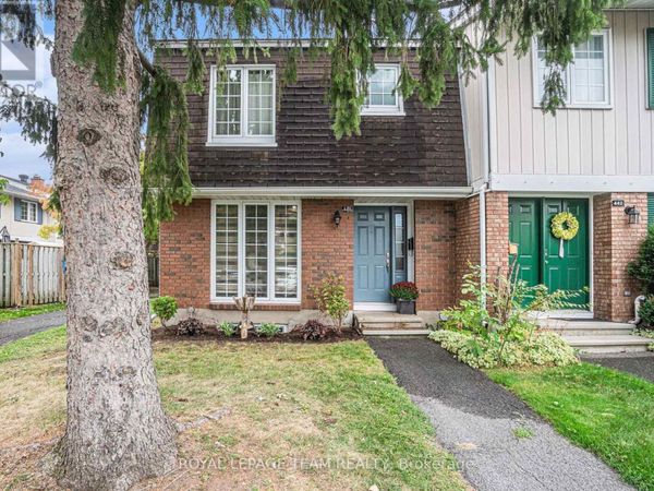 440 Kintyre Private, Ottawa, ON K2C3M9