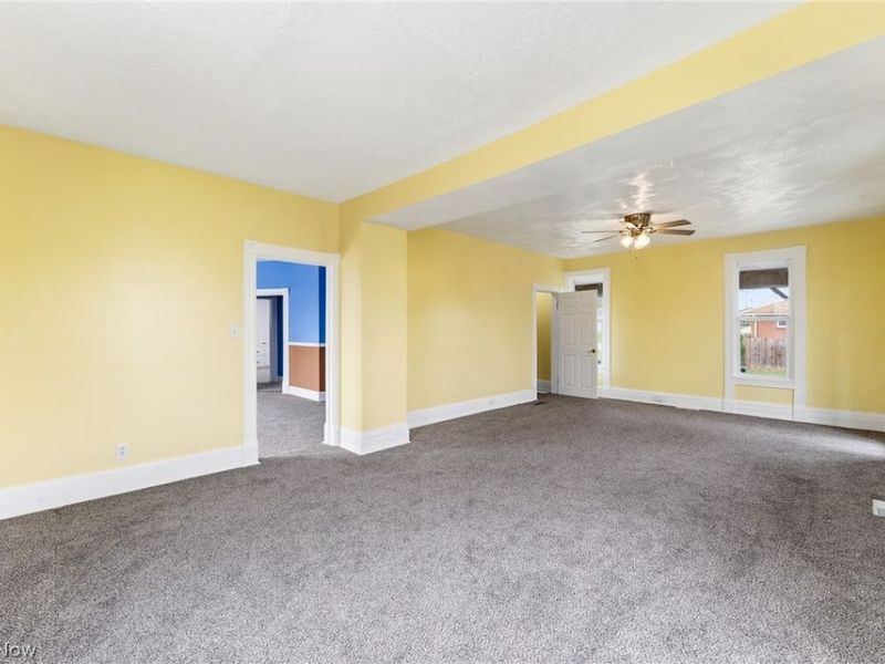 563 Geneva Avenue, Struthers, OH 44471 Photo 12