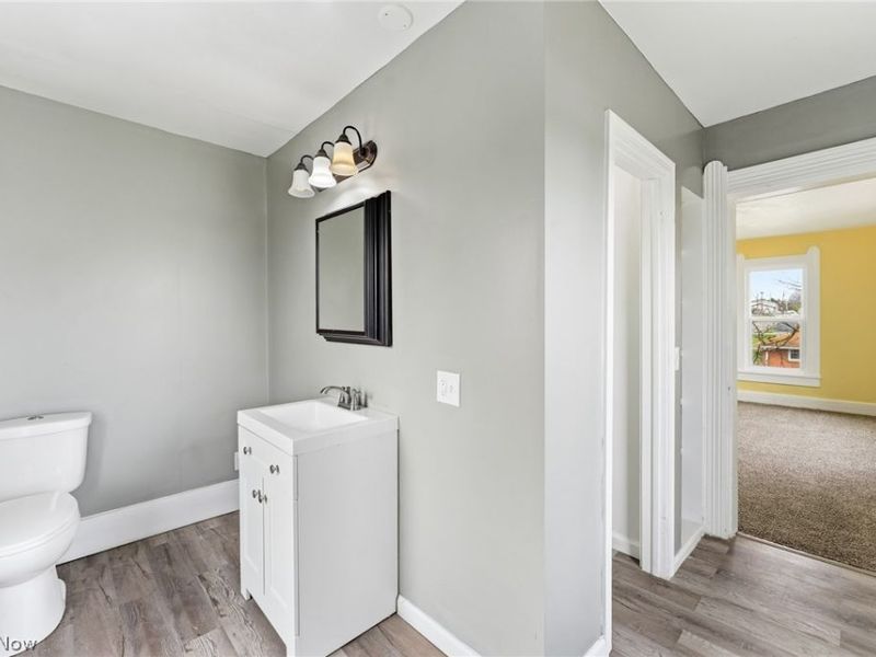 563 Geneva Avenue, Struthers, OH 44471 Photo 18