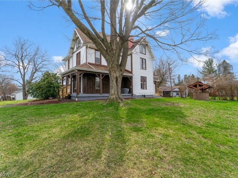 563 Geneva Avenue, Struthers, OH 44471 Photo 3