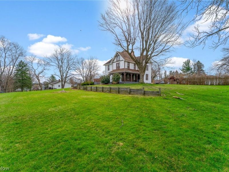 563 Geneva Avenue, Struthers, OH 44471 Photo 4