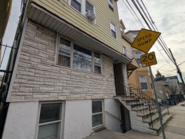 22 Somme St, Unit 3, Newark, NJ 07105