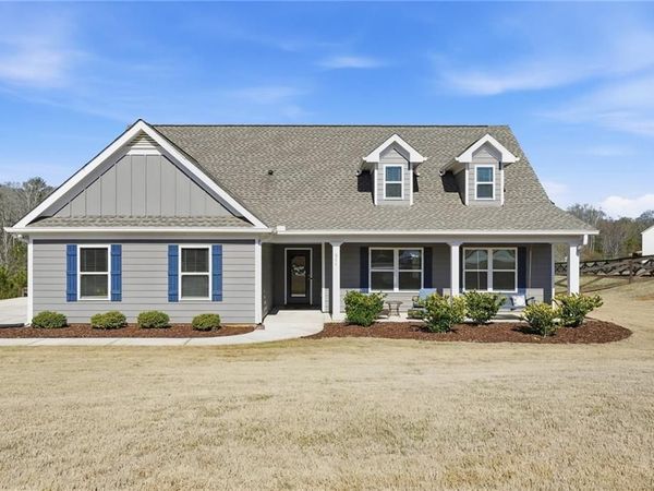 511 Grand Oaks Avenue, Bethlehem, GA 30620