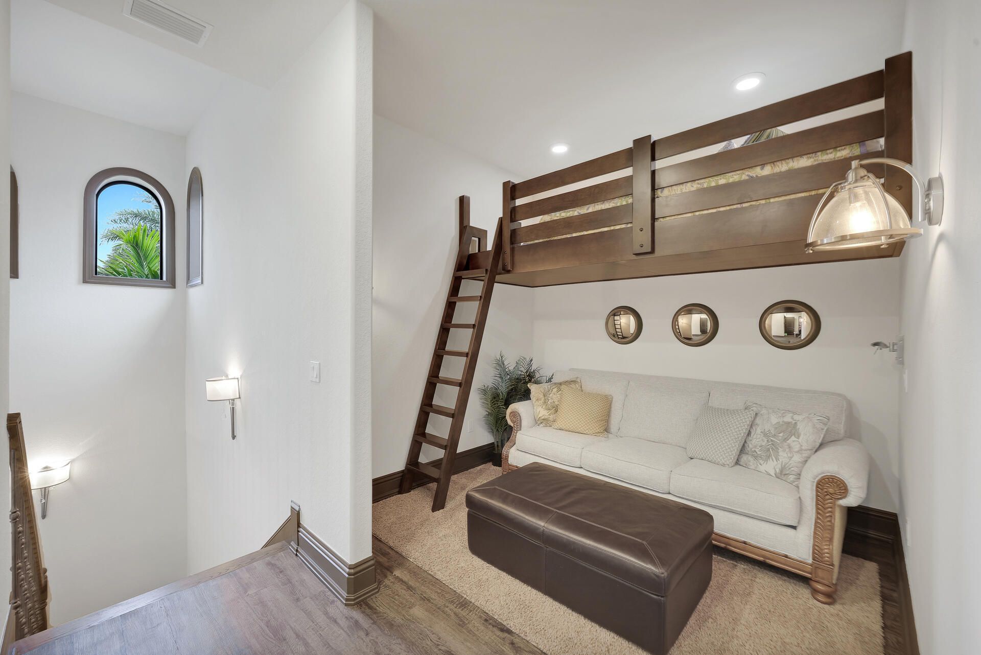 5703 Yardarm Ct, Cape Coral, FL 33914 Photo