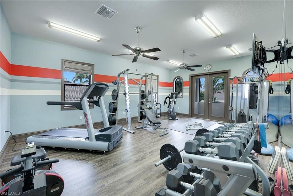 5703 Yardarm Ct, Cape Coral, FL 33914 Photo