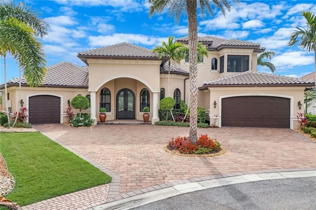 5703 Yardarm Ct, Cape Coral, FL 33914 Photo