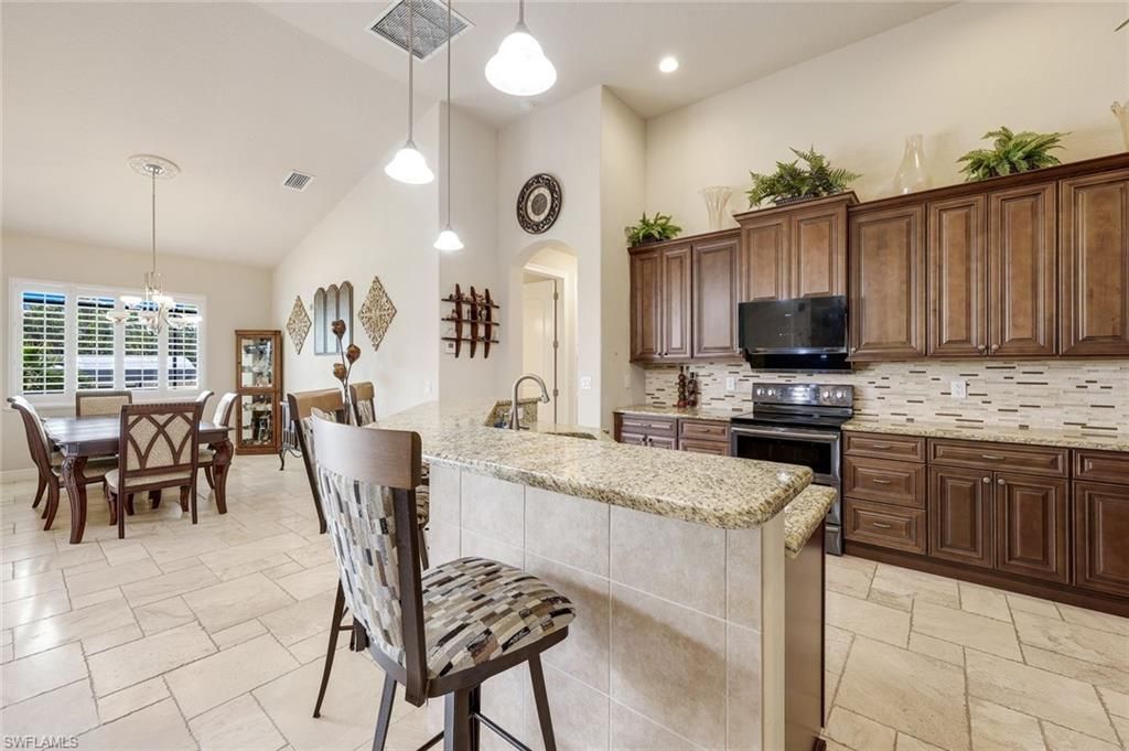 2364 NW 39th Ave, Cape Coral, FL 33993 Photo