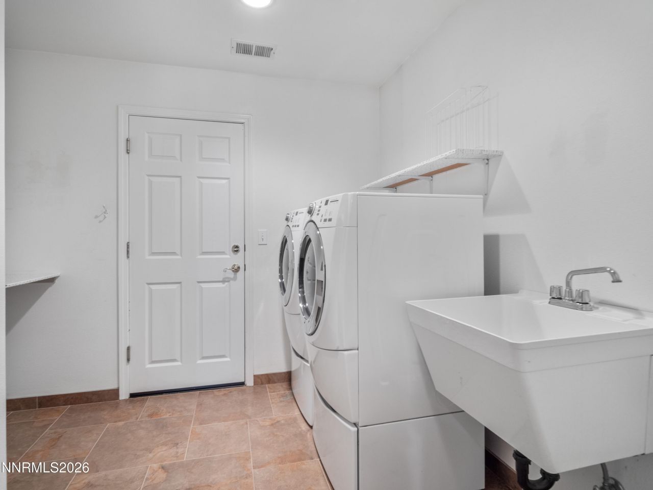 2953 San Mateo Lane, Minden, NV 89423 Photo