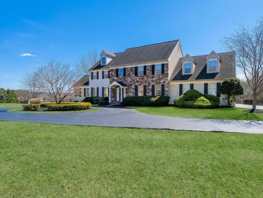 2916 White Tail Court, Doylestown, PA 18902 Main Photo