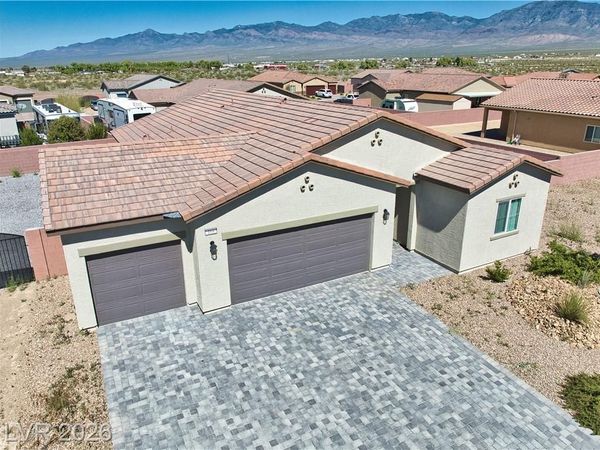 164 E Hawk Avenue, Pahrump, NV 89060