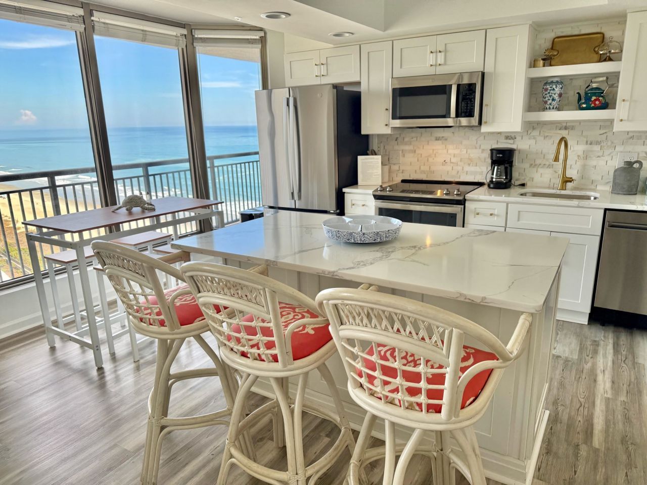 8560 Queensway Blvd.  Photo 15