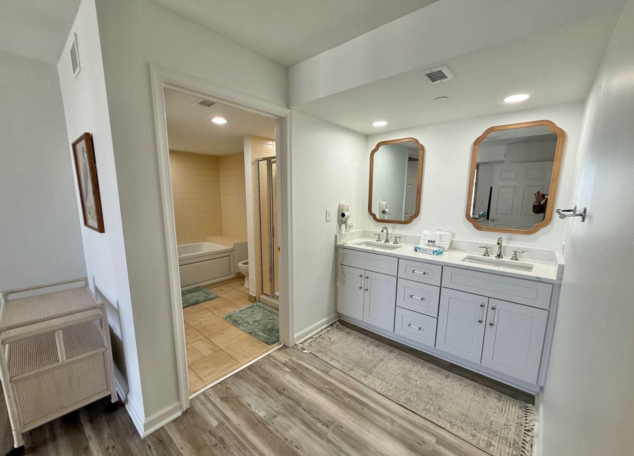 8560 Queensway Blvd.  Photo 29