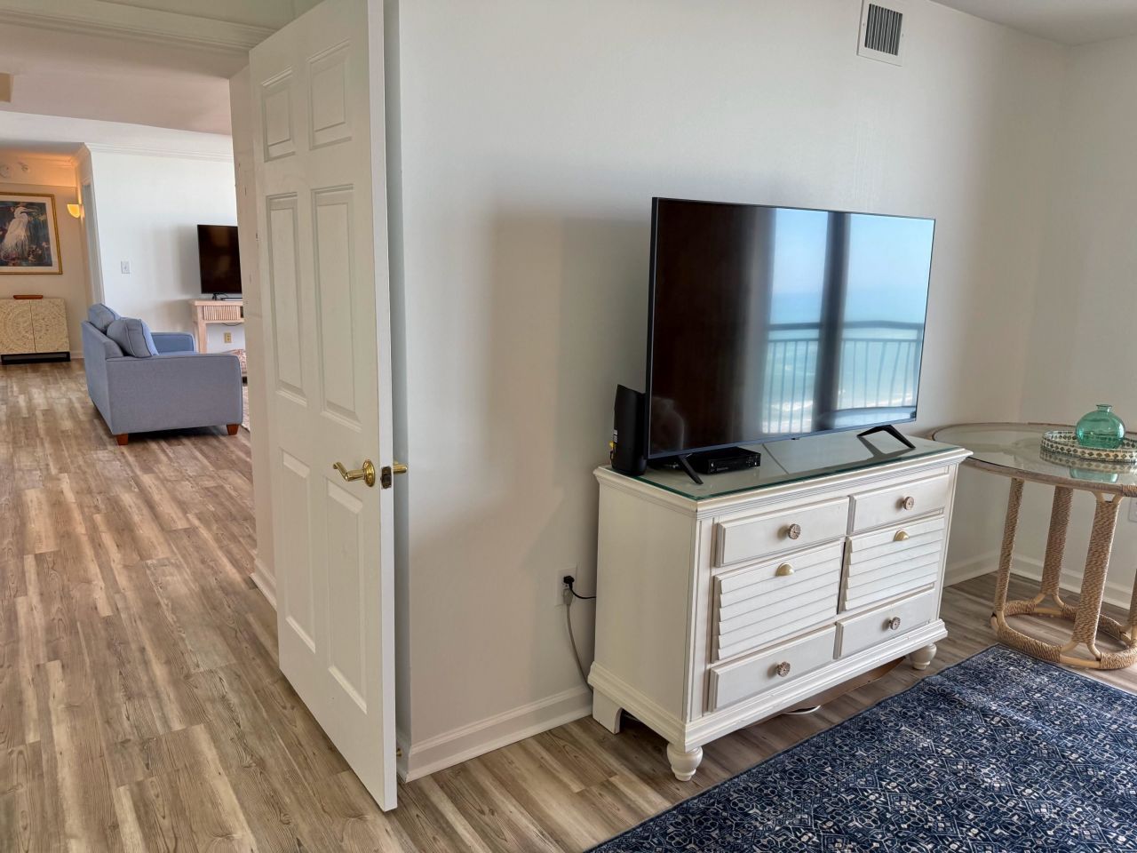 8560 Queensway Blvd.  Photo 34