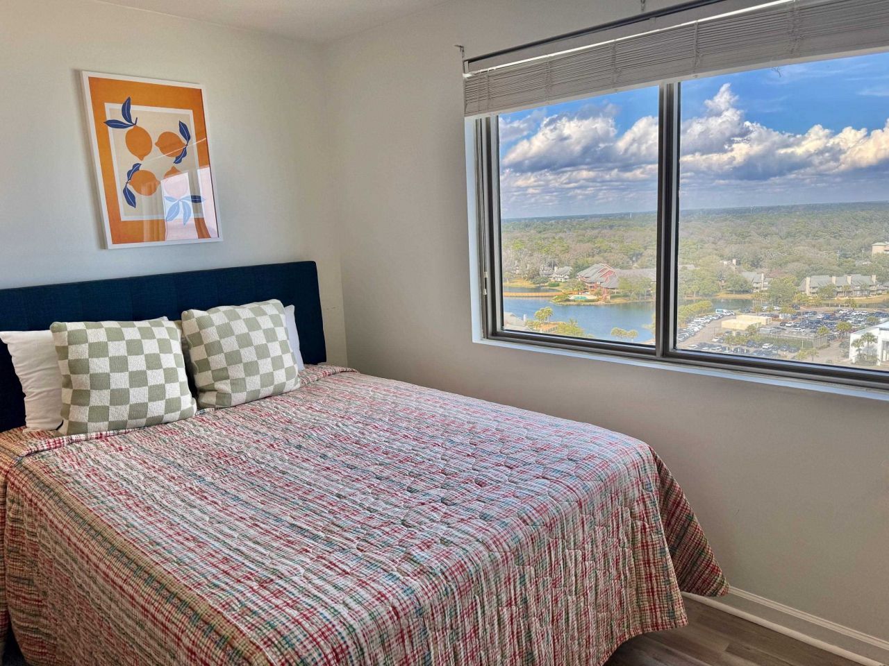 8560 Queensway Blvd.  Photo 44