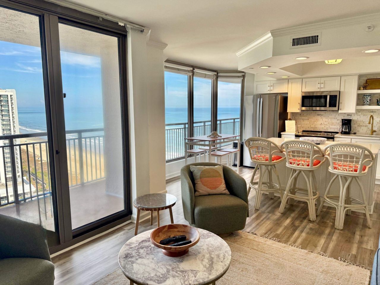 8560 Queensway Blvd.  Photo 8