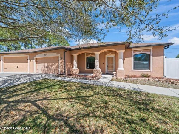 951 Ladona Avenue SE, Palm Bay, FL 32909