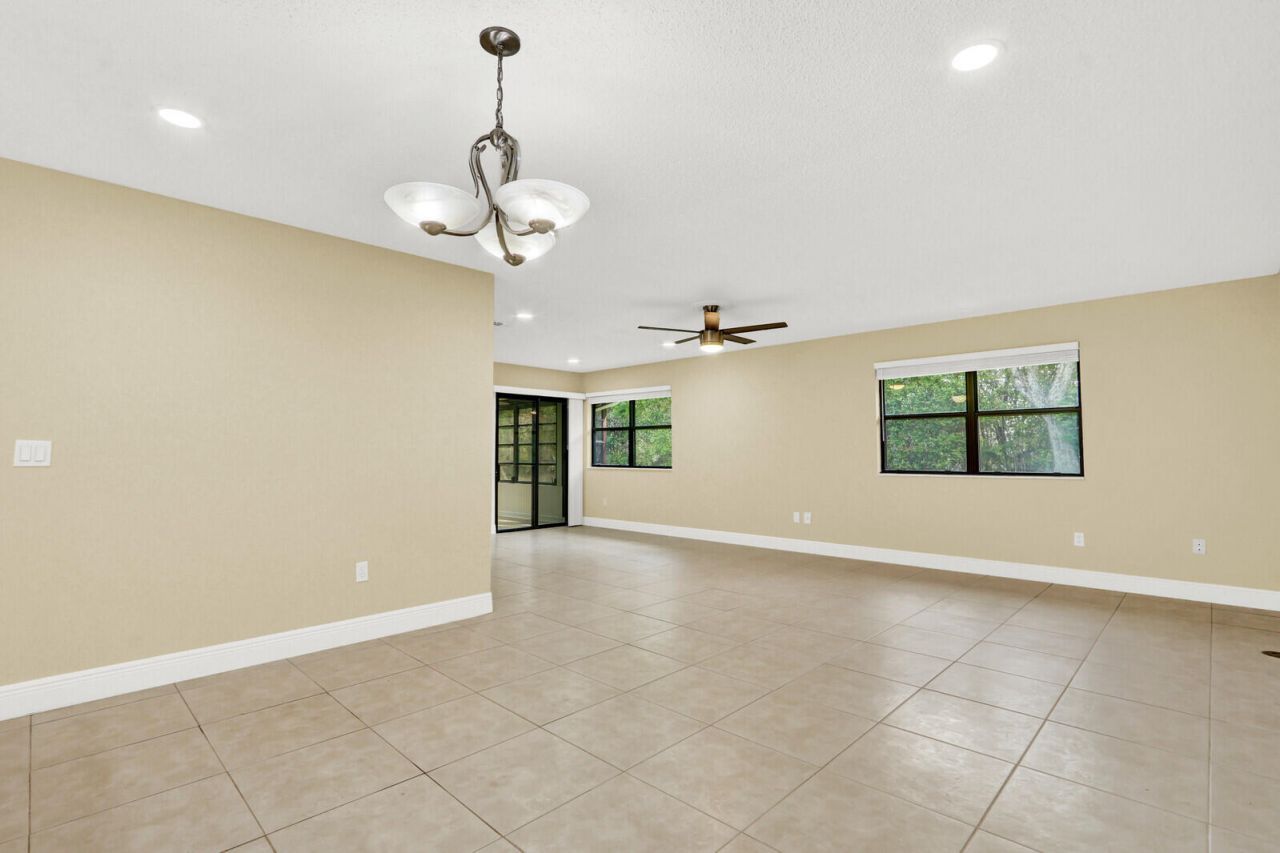 10 Bay Cedar Court, Royal Palm Beach, FL 33411 Photo