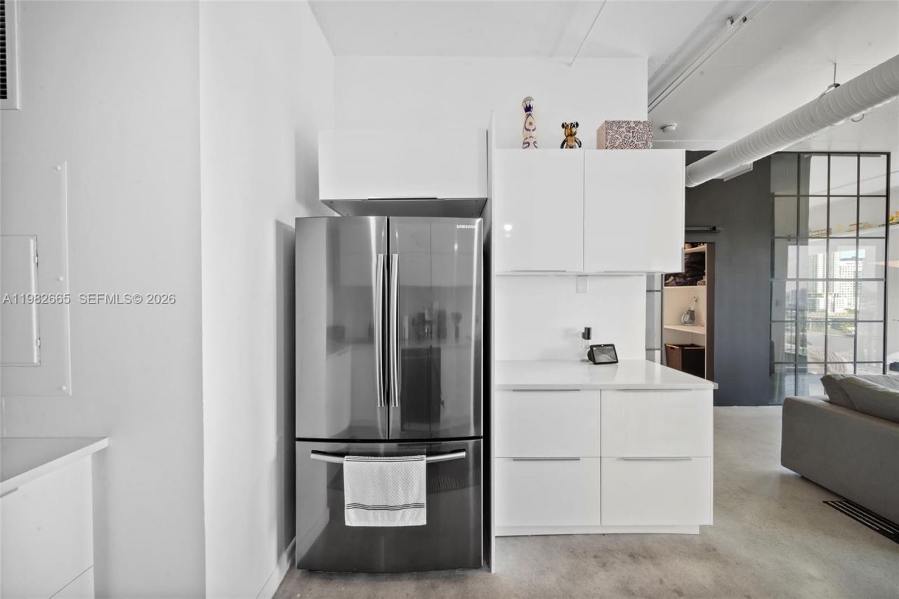 10 SW South River Dr, Unit 1512, Miami, FL 33130 Photo